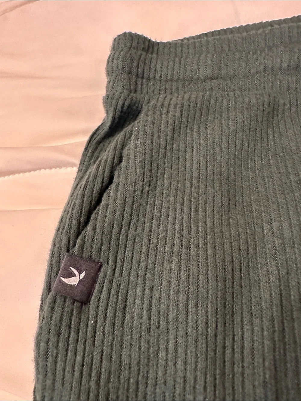 Glyder 7/8 Ribbed Drawstring Cozy Jogger Pants in Green - NWT - Size XL